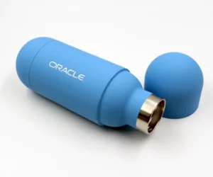 Blue custom branded stainless steel water bottle with Oracle logo, eco-friendly promotional product ideal for corporate swag, giveaways for events, and sustainable corporate gifts.
